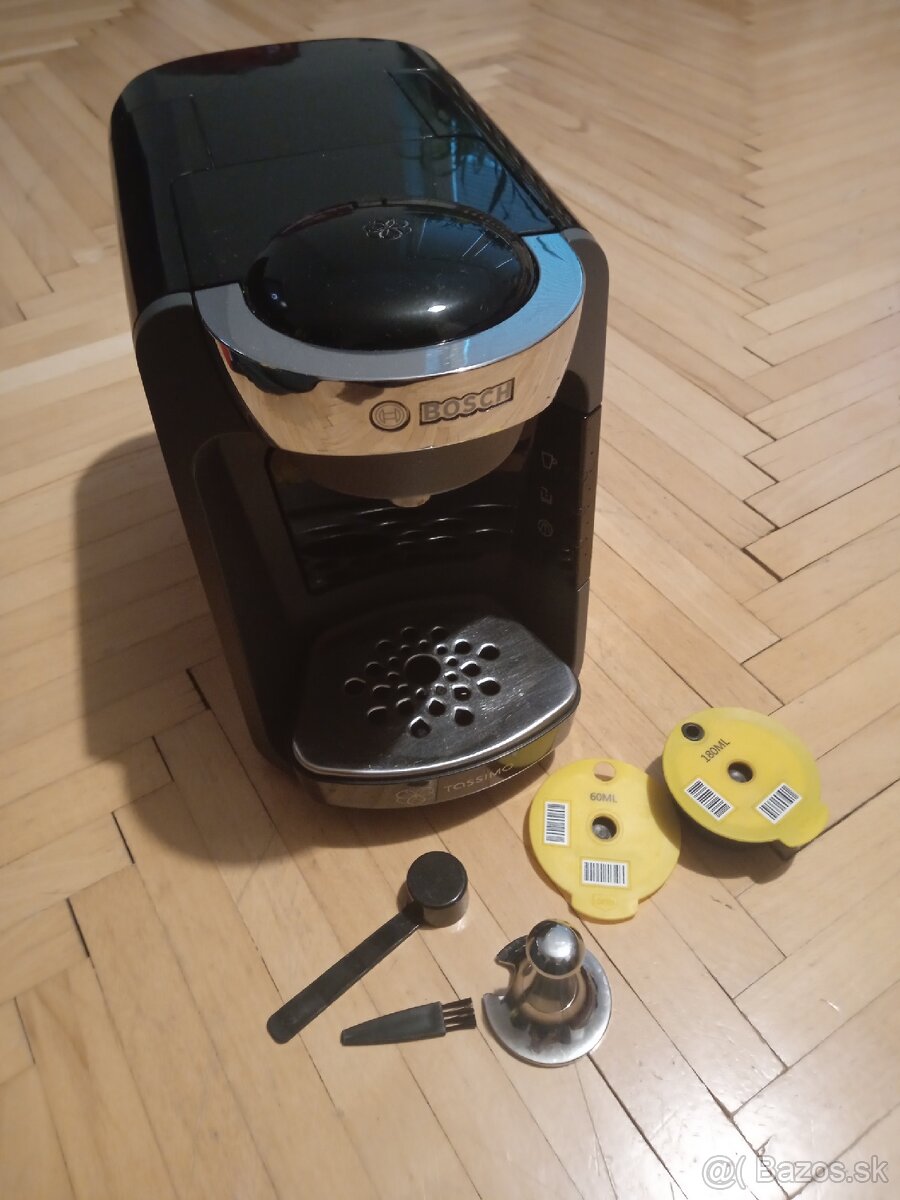 Kávovar Bosch Tassimo+plniteľná kapsula+tamper+stojan