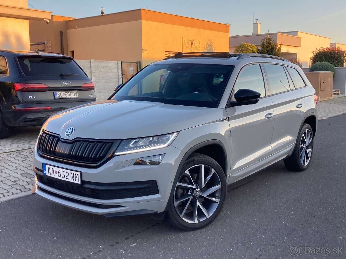 Kodiaq Sportline 4x4 7miest Nardo Grey Virtual Pano 83t. km