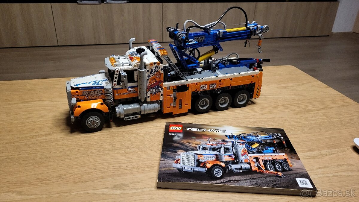 Predám lego Heavy-duty Tow Truck 42128