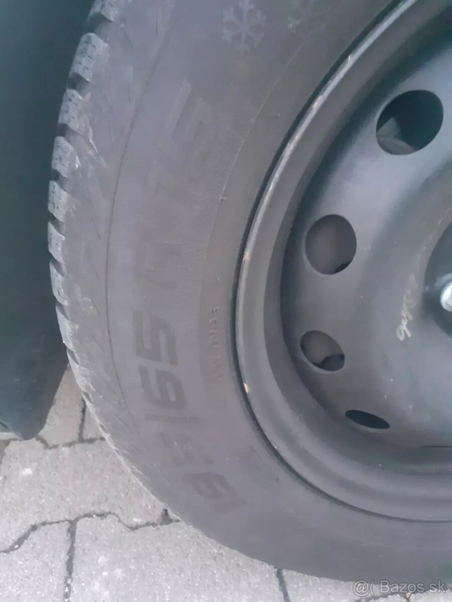 Zimné pneu+disky  195/65 r15