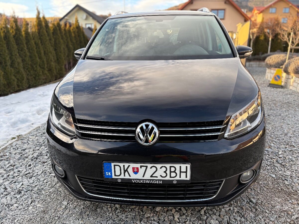 Volkswagen Touran 2.0 TDI DSG103 KW Highline,Tažne zarizeni