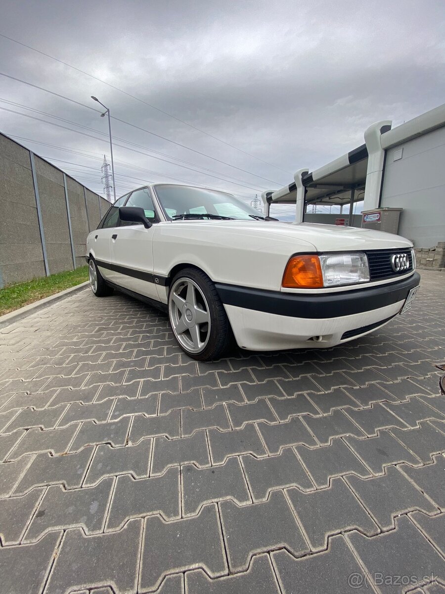 AUDI 80