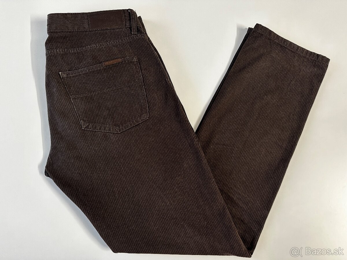 Pánske kvalitné džínsy Nino CERRUTI 1881 - veľkosť 36/33