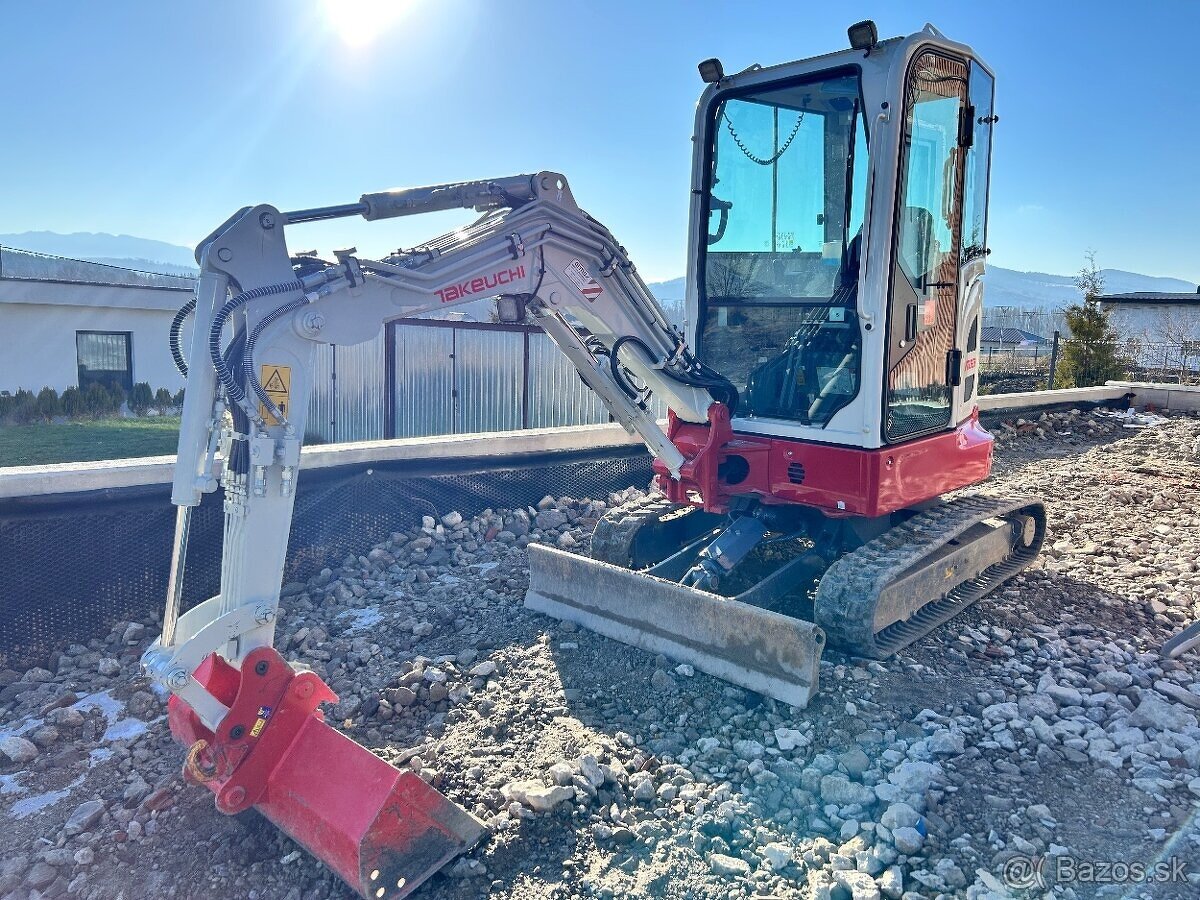 Takeuchi TB325R