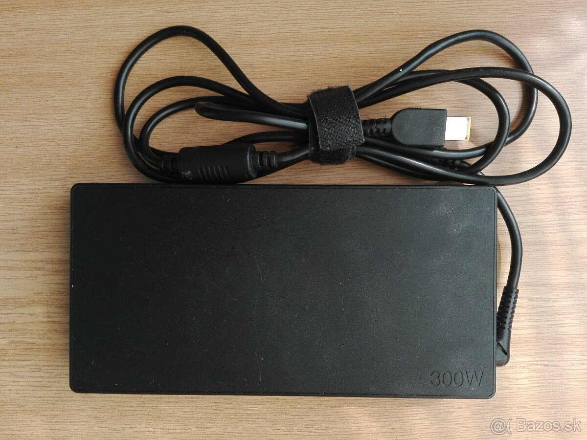 ORIGINÁLNA Nabíjačka - Adaptér - Zdroj Lenovo 300W 20V