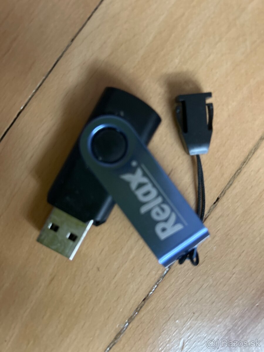 Úplne nove 4 gb