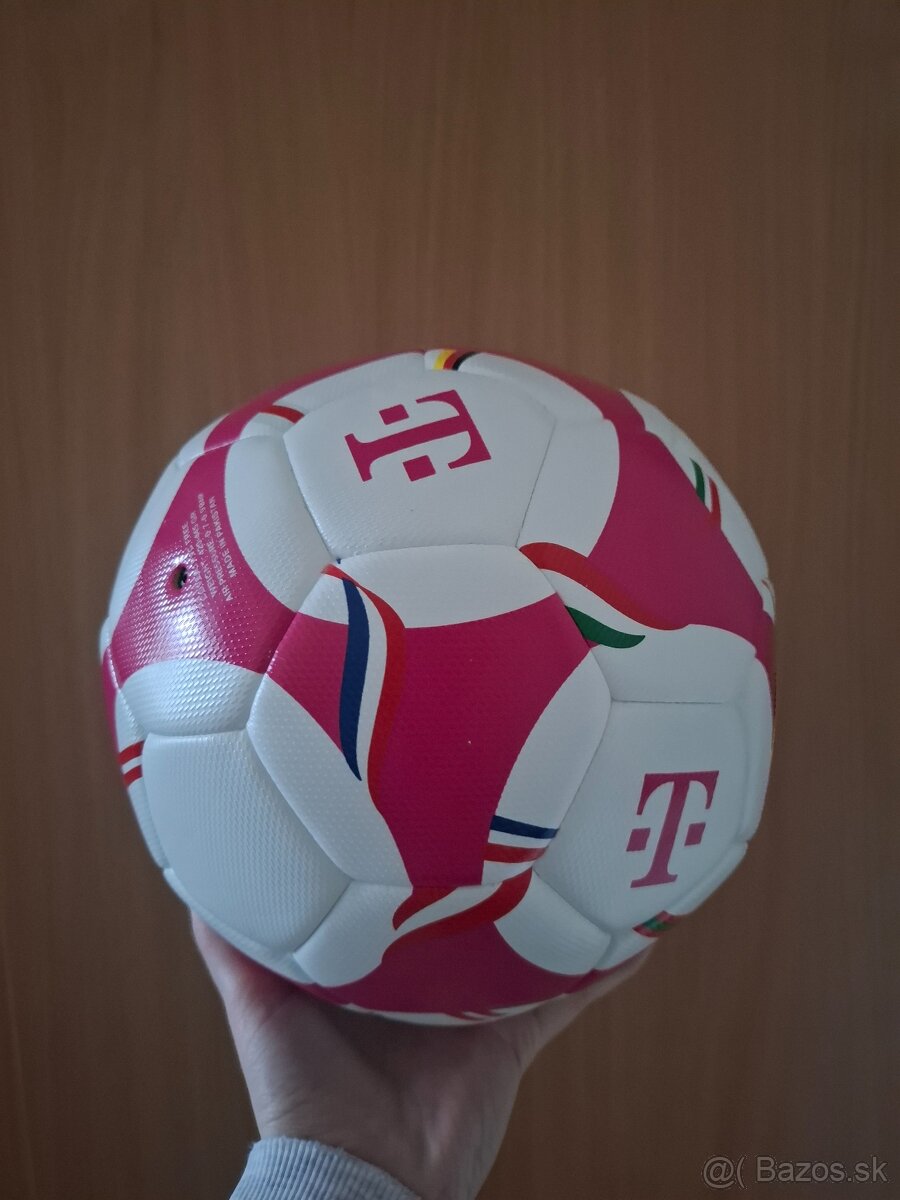 Telekom futbalová lopta