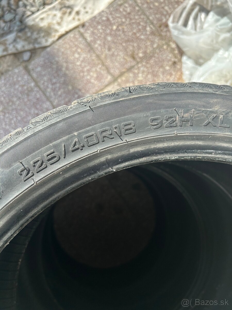 Zimné pneumatiky 225/40 R18 92H XL