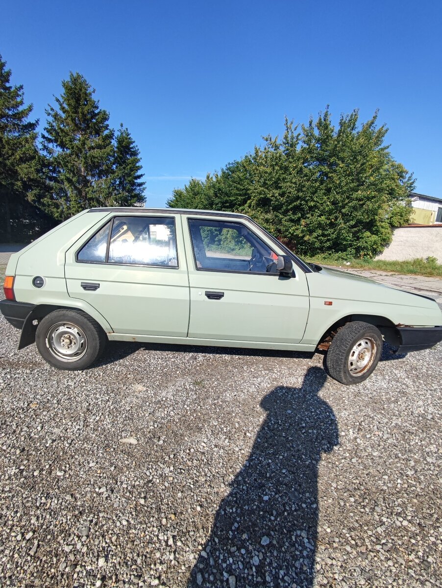 Škoda favorit 136