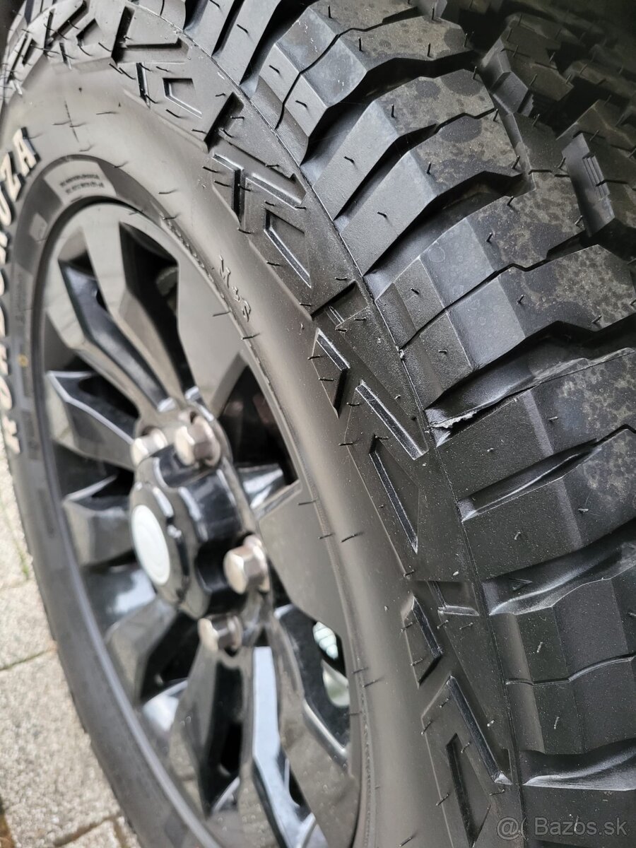 Offroad Pneu 285/60 r18