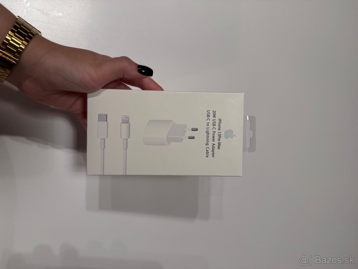 Úplne nový Apple USB-C 20W Nabíjací adaptér + Lightning