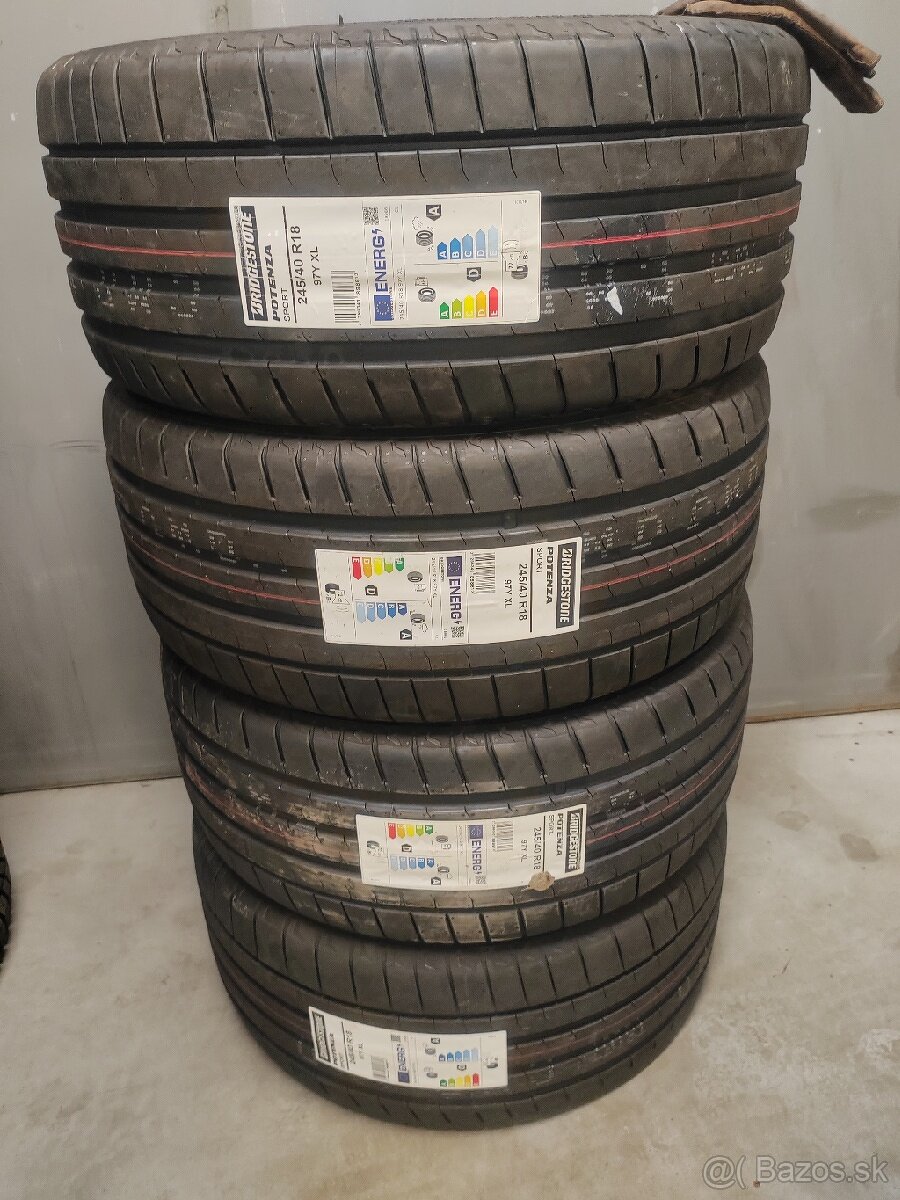 245/40 R18 97 Y XL