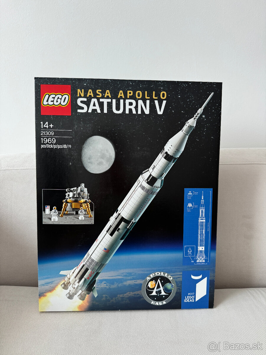 21309 LEGO Ideas NASA Apollo Saturn V