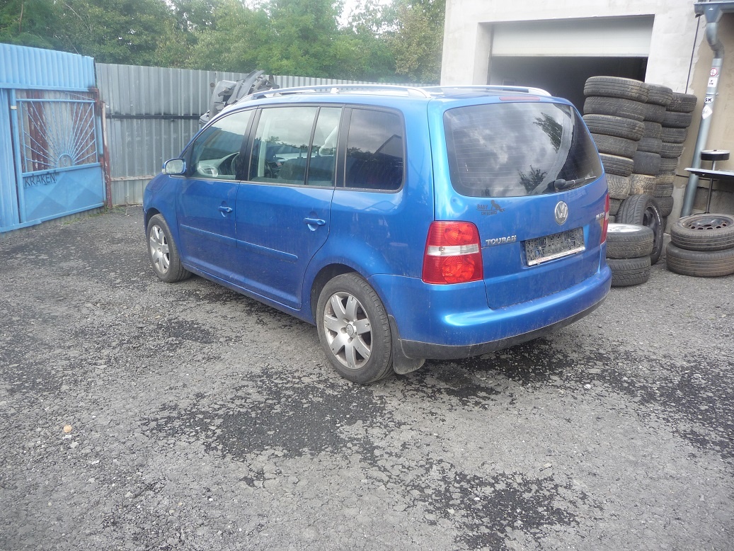 Volkswagen Touran ........................nahradne diely