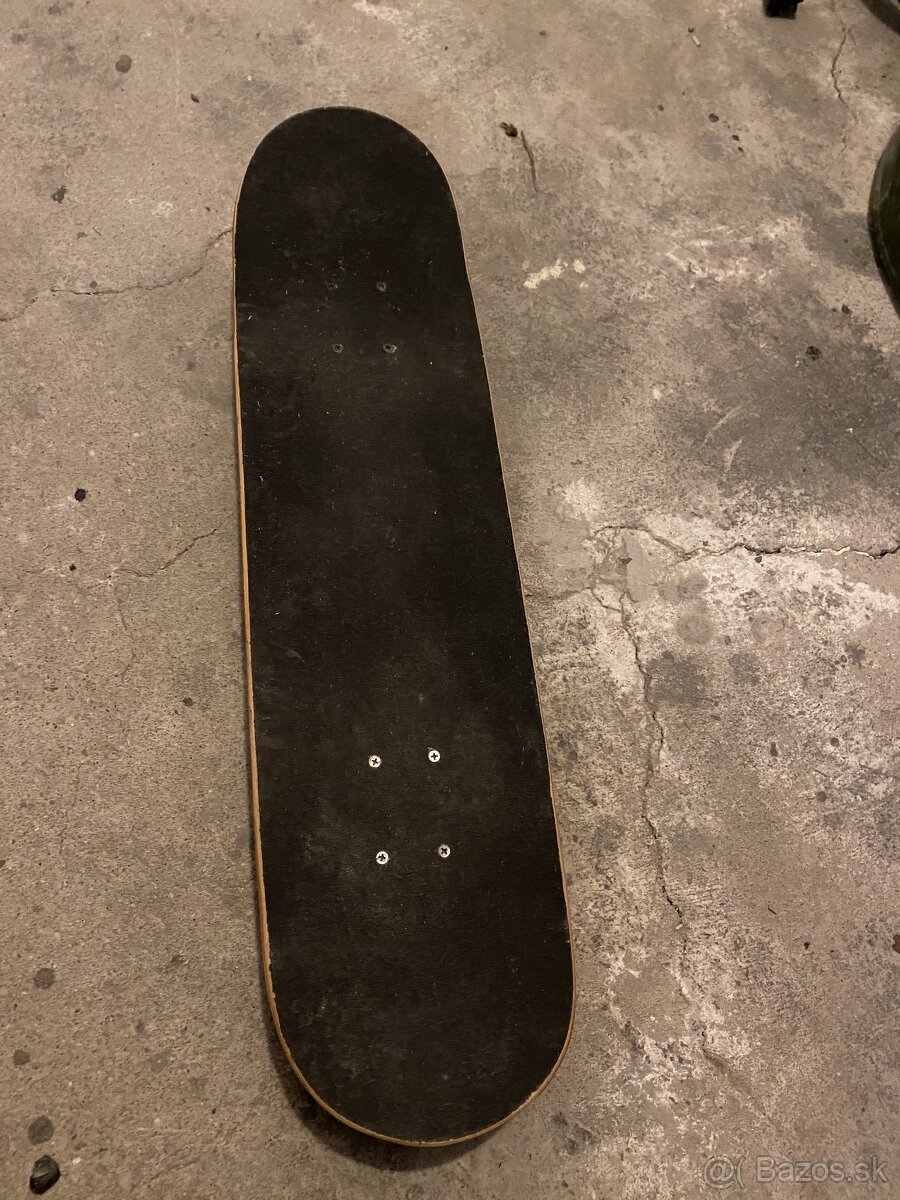 Skateboard