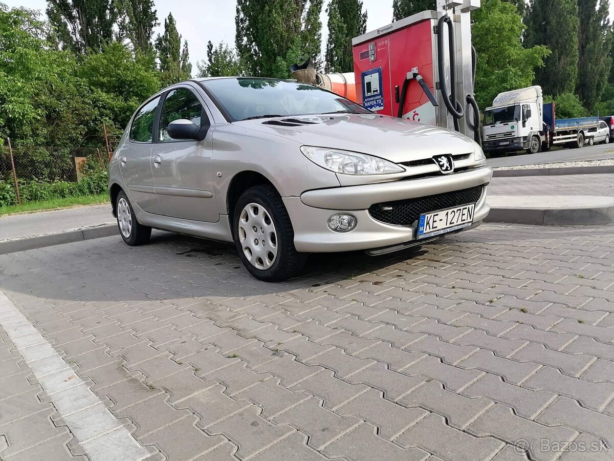 Predám Peugeot 206