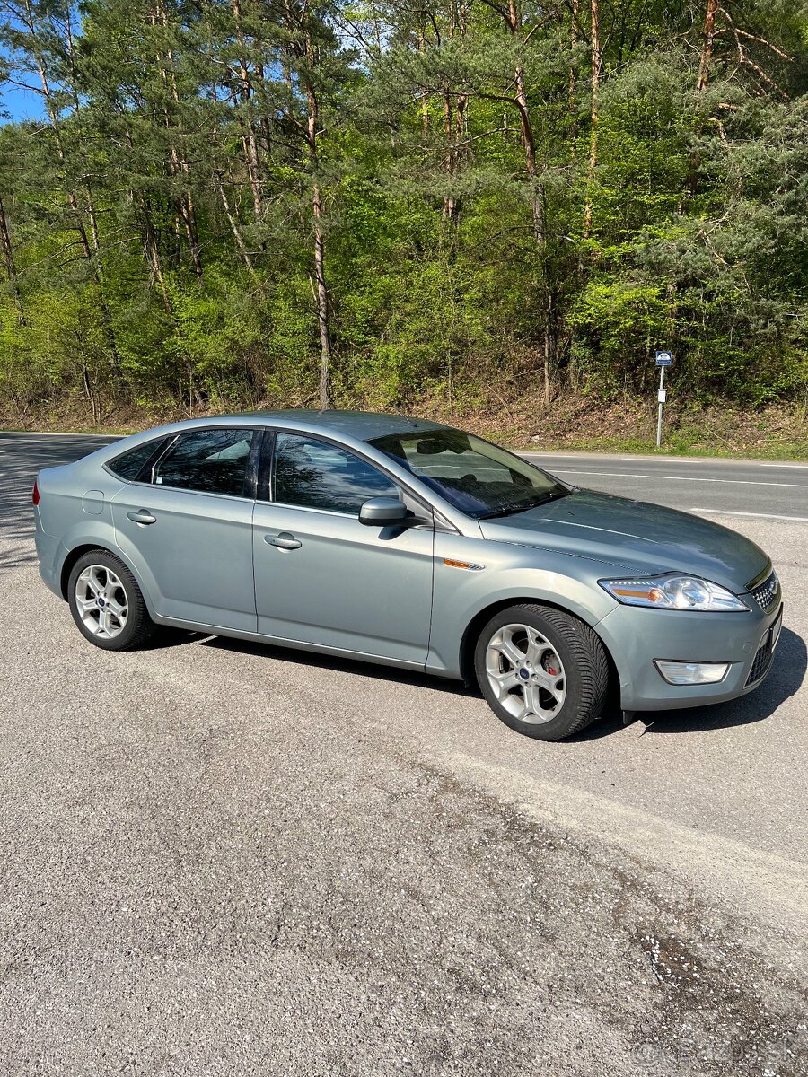 Ford Mondeo AB HATCHBACK 2,0 TDCi ,Garážované + nové kolesá