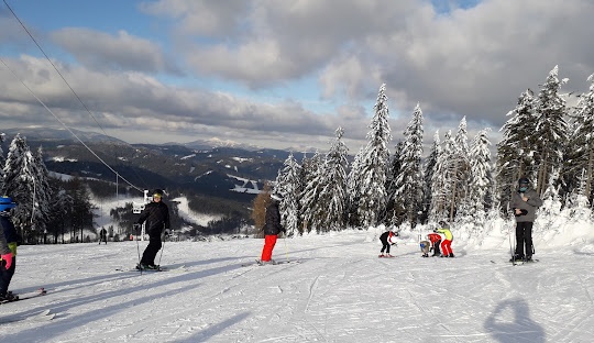 Rodinný dom v úžasnej scenérii leto-zima Makov