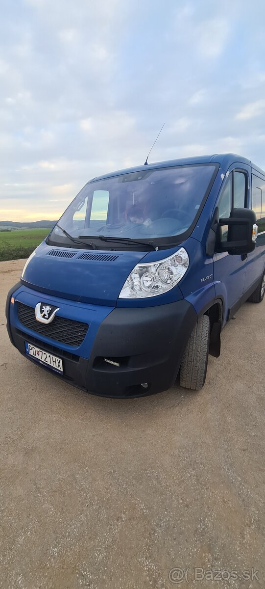 Peugeot Boxer Minibus 2.2 HDi  L2H2 120k 88kw