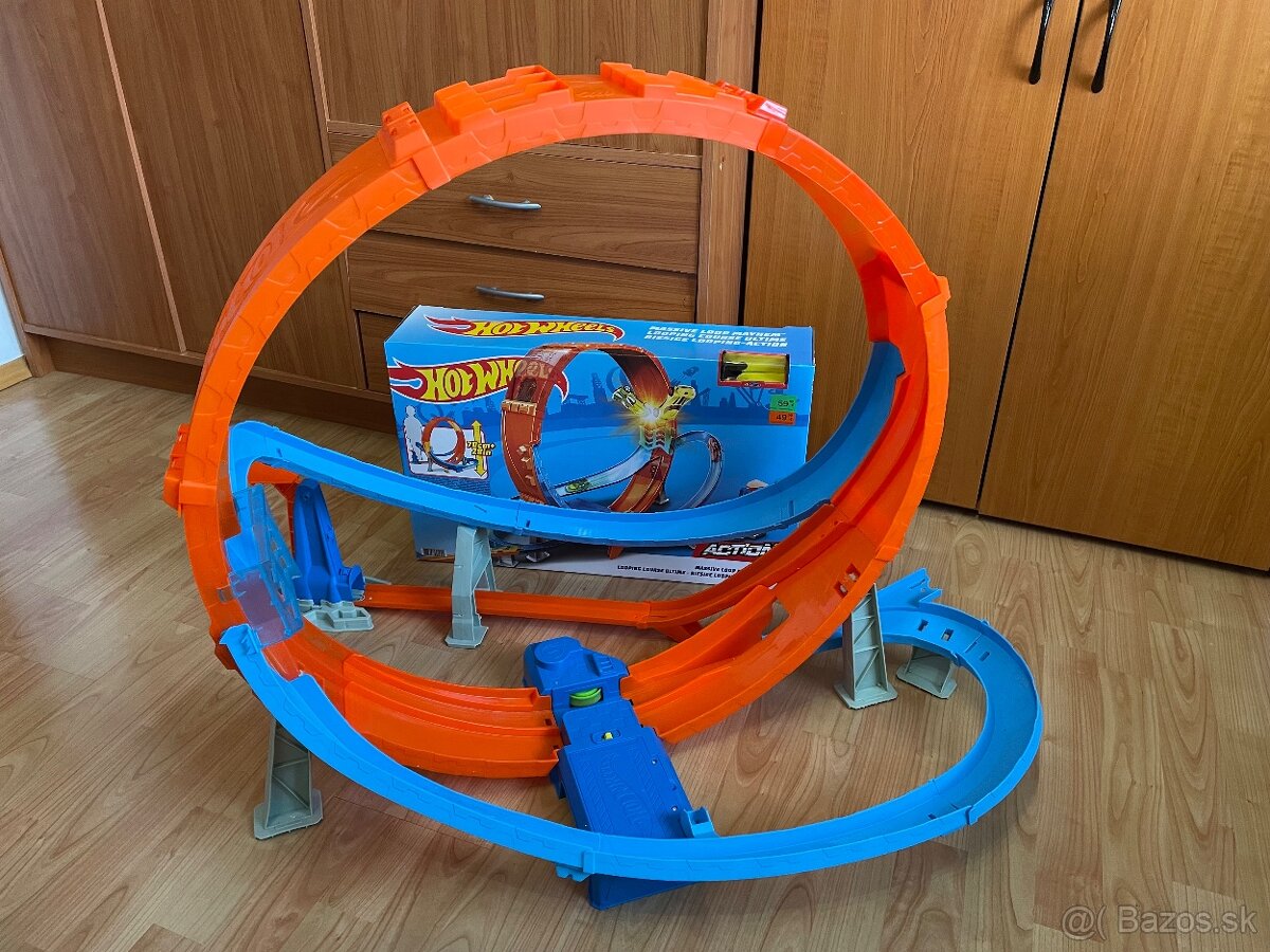 Autíčková dráha hot wheels massive loop mayhem