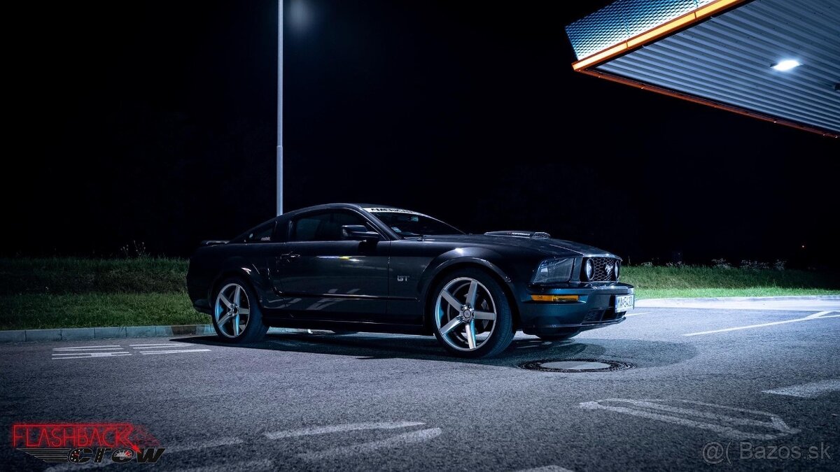 Ford MUSTANG 4.6 V8