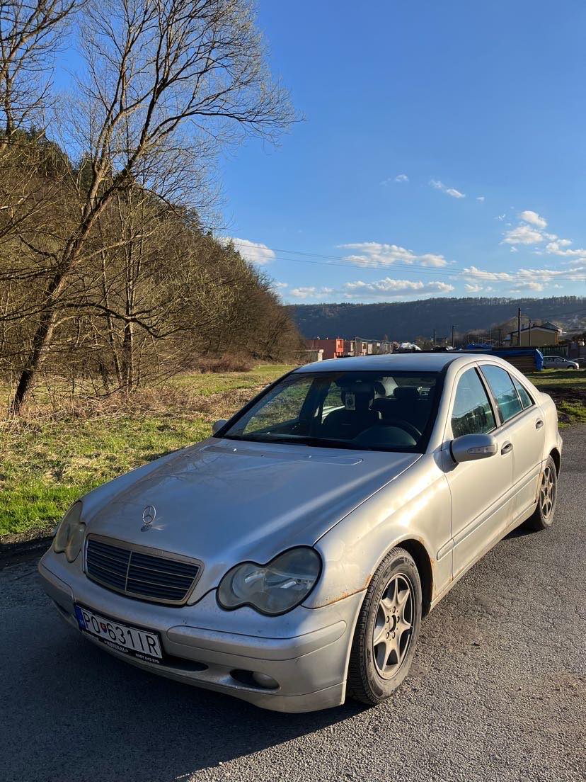 Predám Mercedes Benz w203 c220cdi