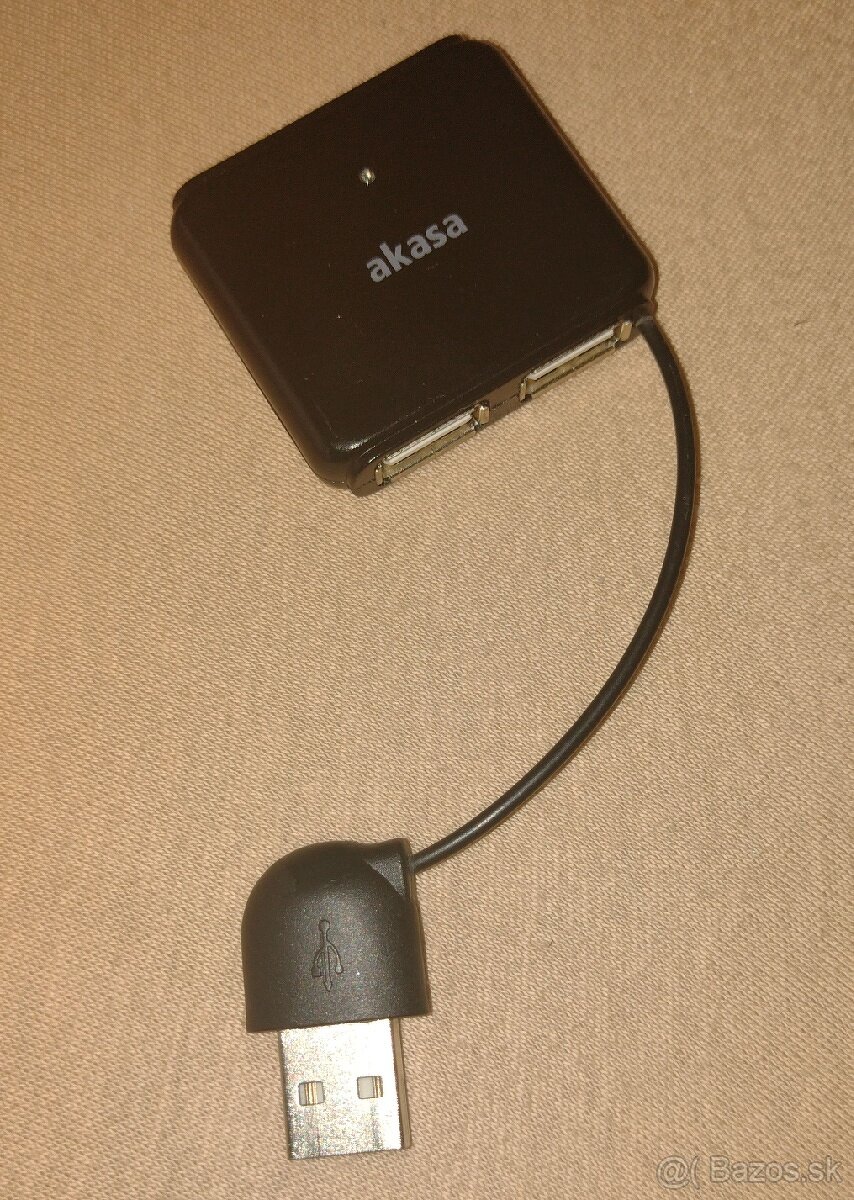 AKASA usb hub