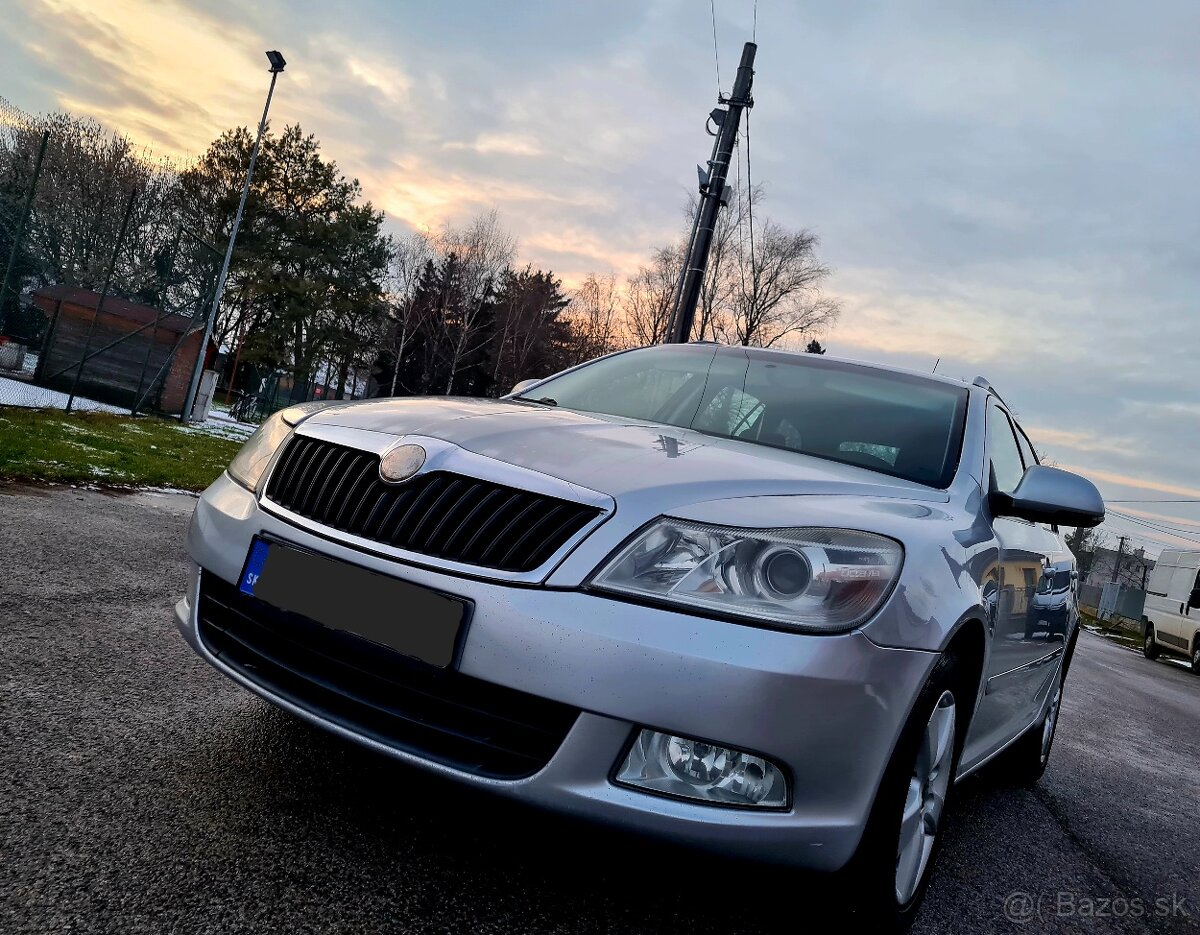 Škoda Octavia Combi 1.6 TDI CR Ambiente Max R.V.2011.