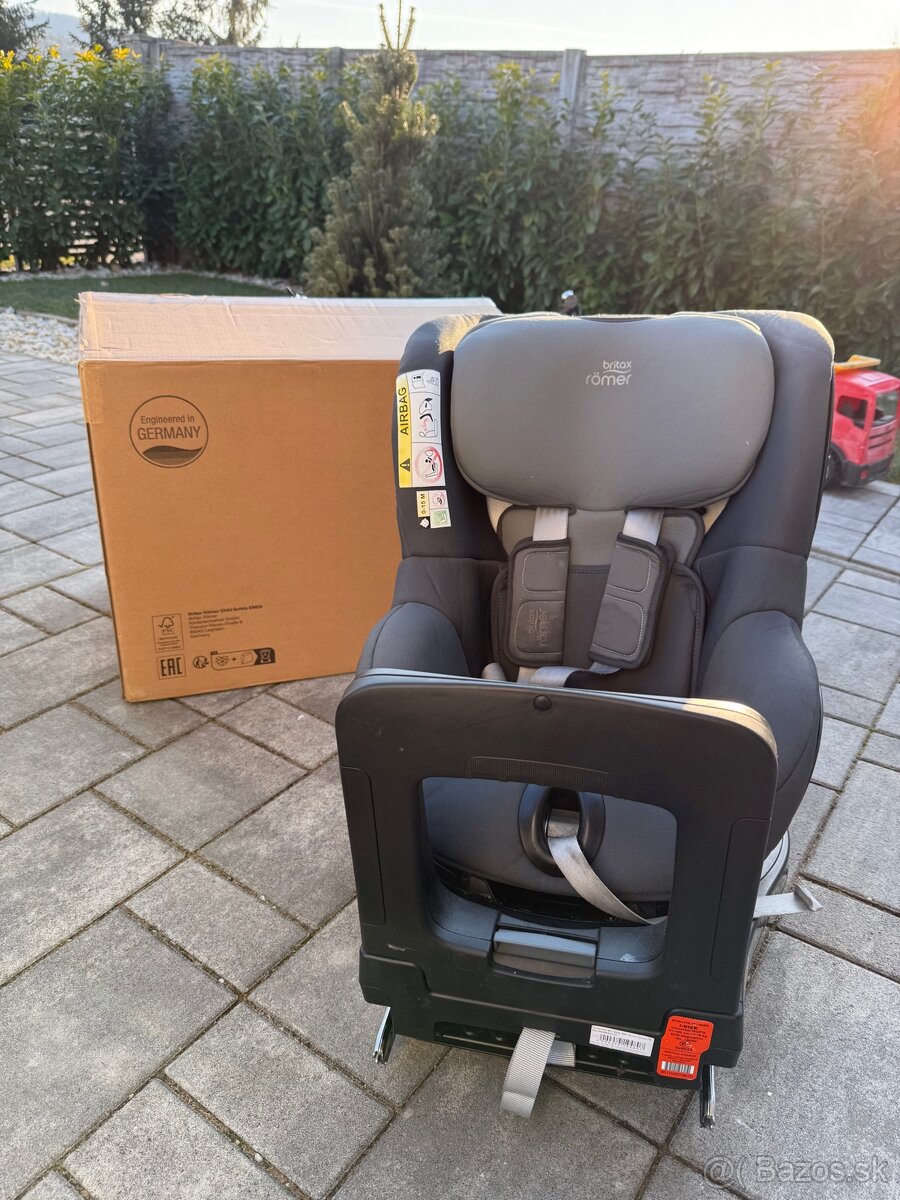 BRITAX RÖMER Autosedačka Dualfix i-Size, Midnight Grey