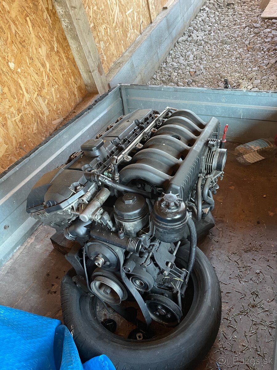 Predám motor m52b25 2.3i