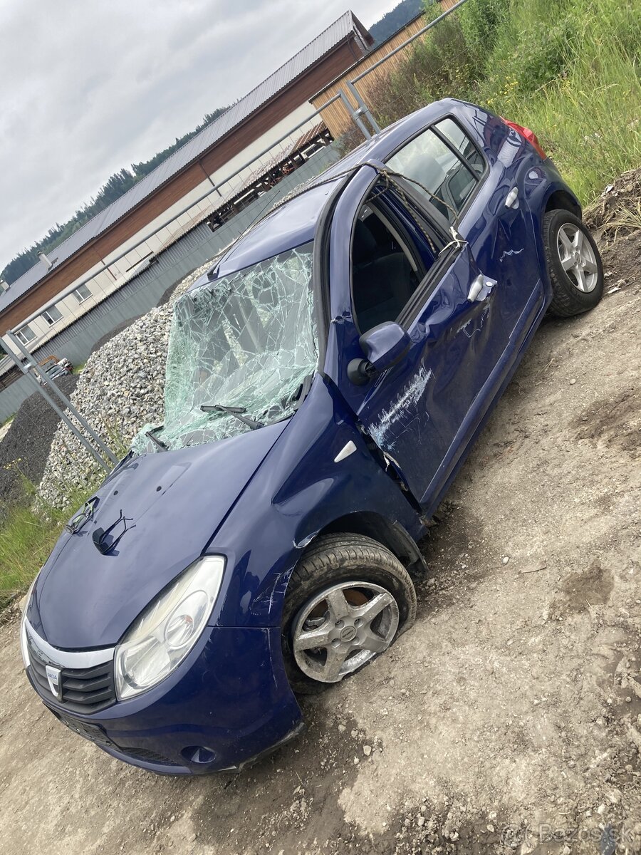 Dacia sandero 1.5 DCI 65kw Rozpredam na diely