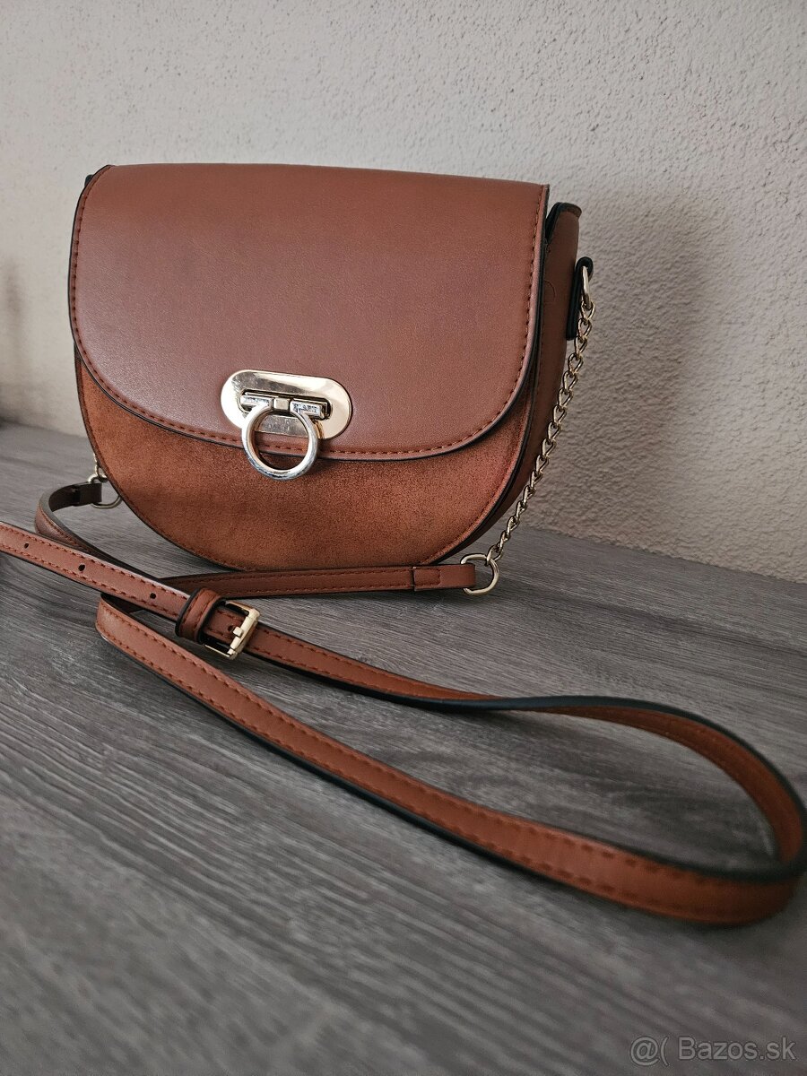 hnedá crossbody kabelka