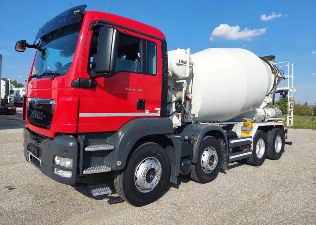 MAN TGS 32.360 Liebherr domíchávač nafta 265 kw