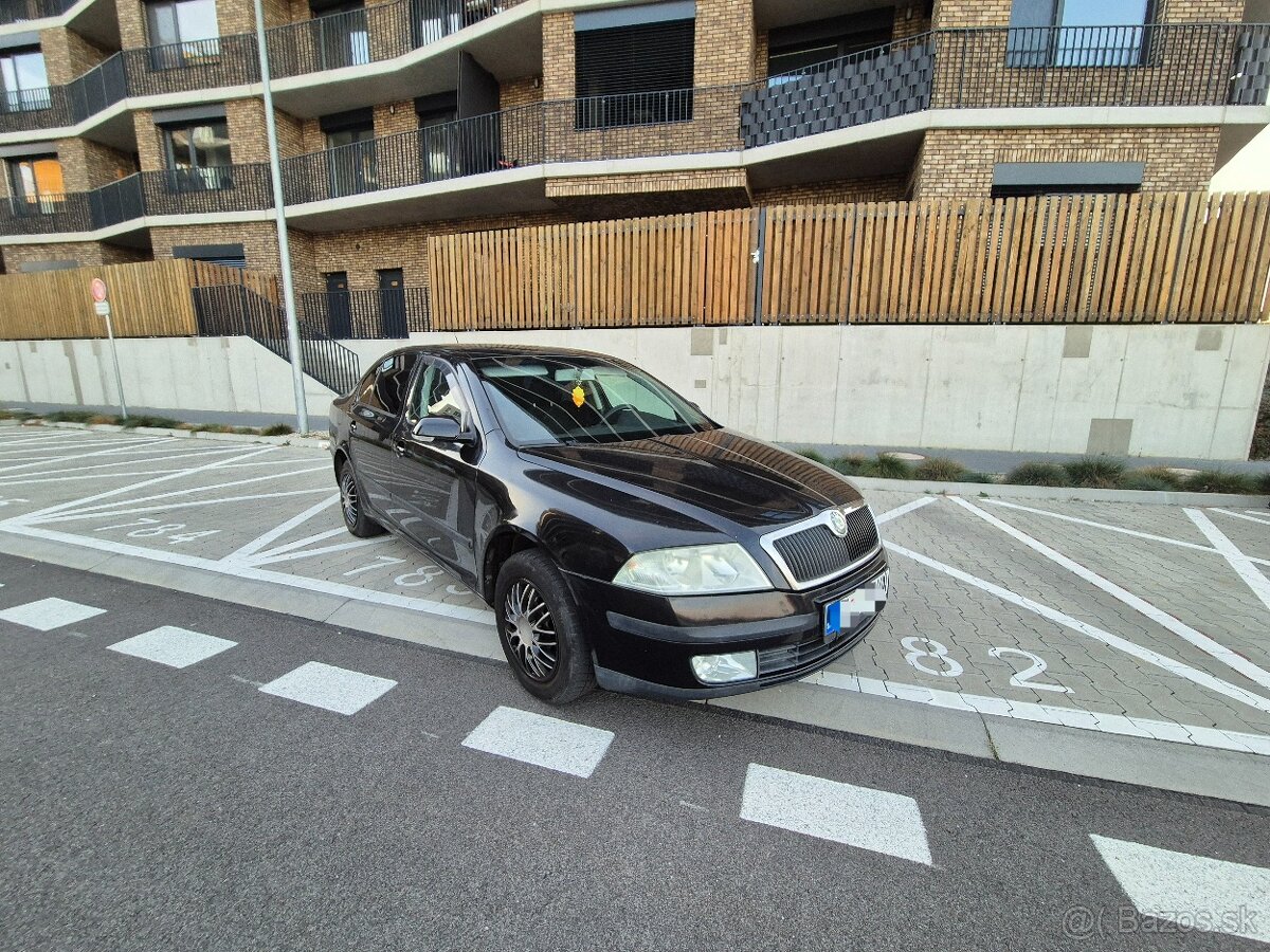 Ponúkam Škoda Octavia 2     / 1,6 benzín