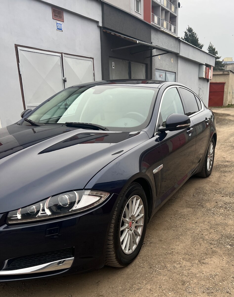 Jaguar xf