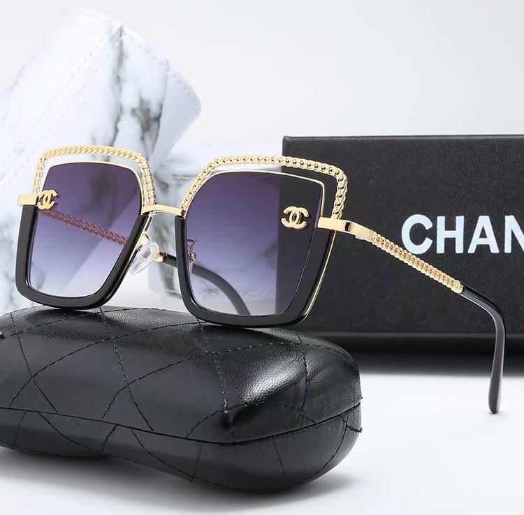 Slnečné okuliare Chanel