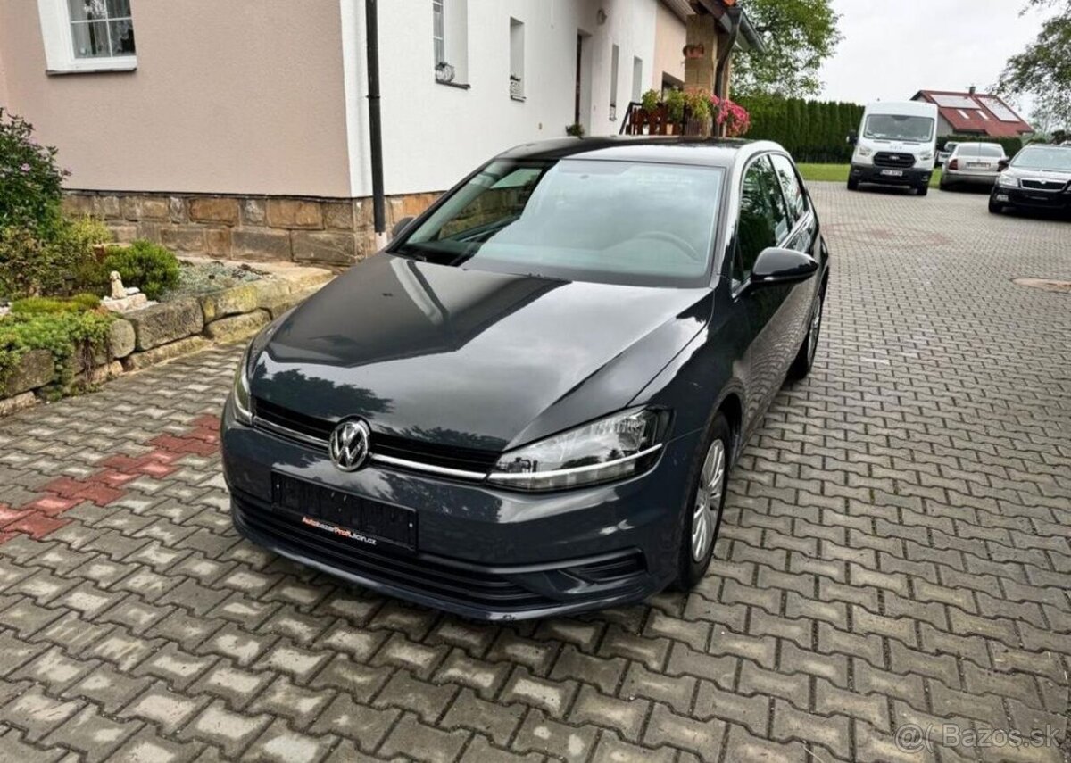 Volkswagen Golf VII 1,0TSi / 63 Kw klima benzín manuál 63 kw