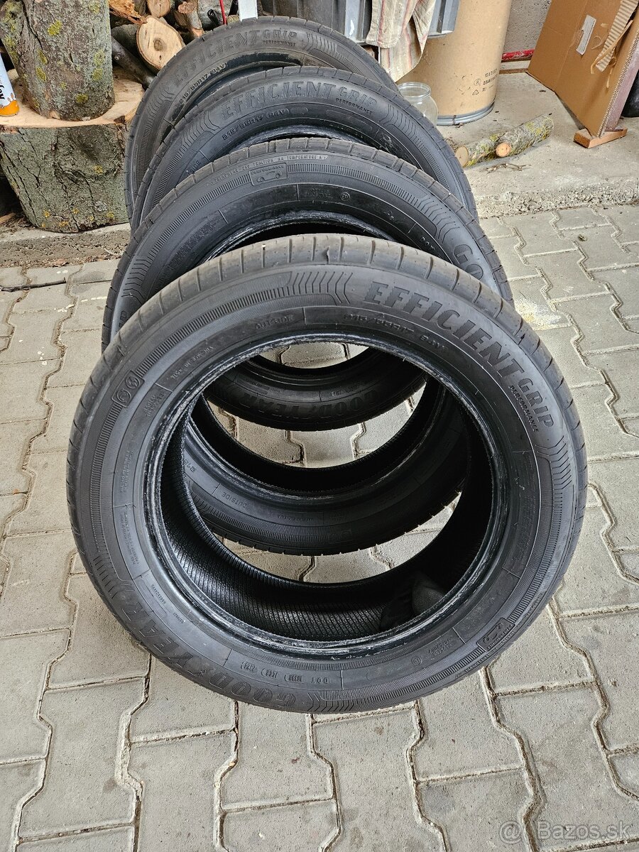 Letné pneu Goodyear 215/55/R17 94V