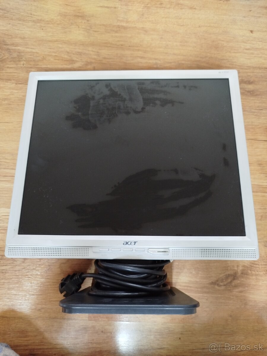 Acer lcd monitor 17'