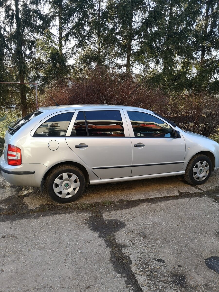 Škoda fabia 1198.0cm 47kw roč 2008