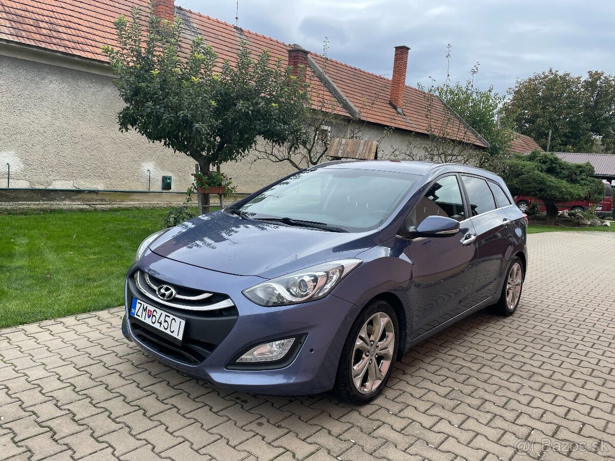 Hyundai i30 CW kombi 1.6i CRDi HP 16V DOHC Style, 94kW, M6,