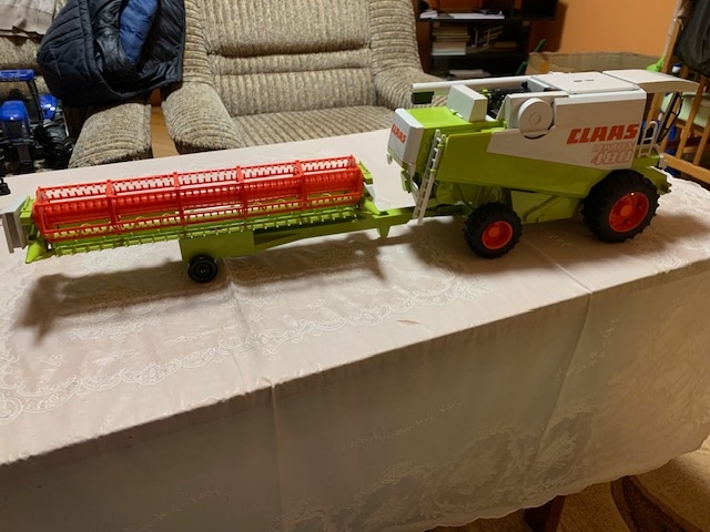 Kombajn  Bruder Claas Lexion 480