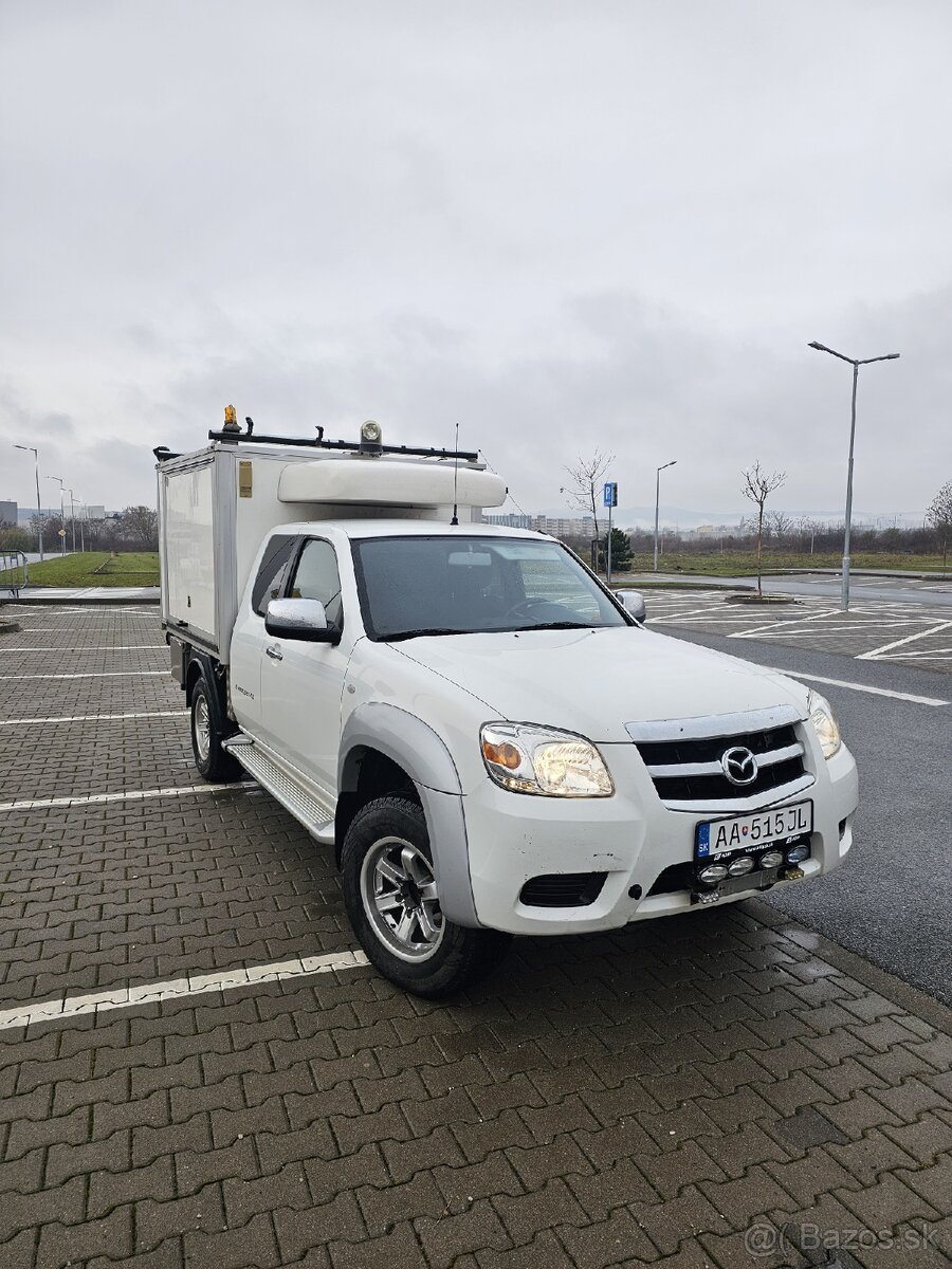 MAZDA BT 5O FREESTYLE 4X4 + Nová korba