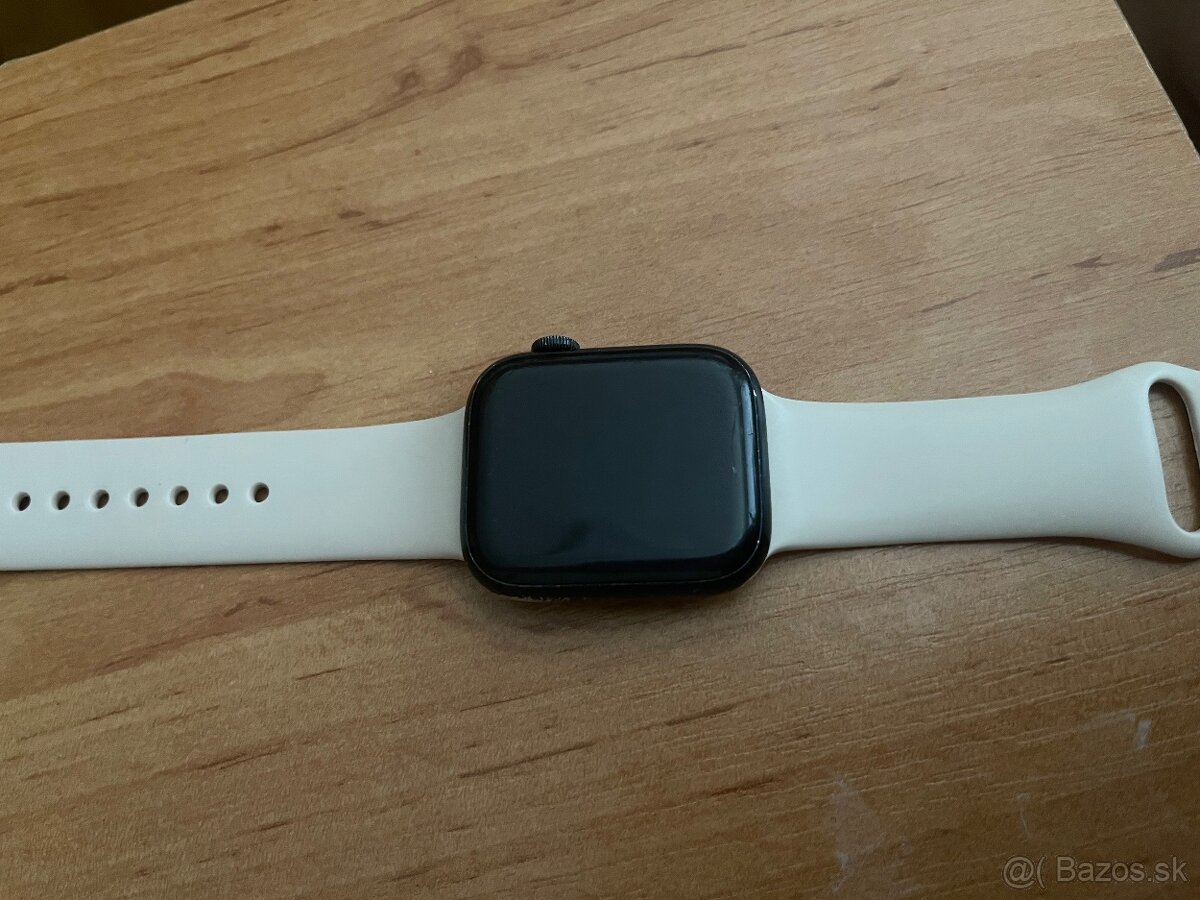 Apple watch 8