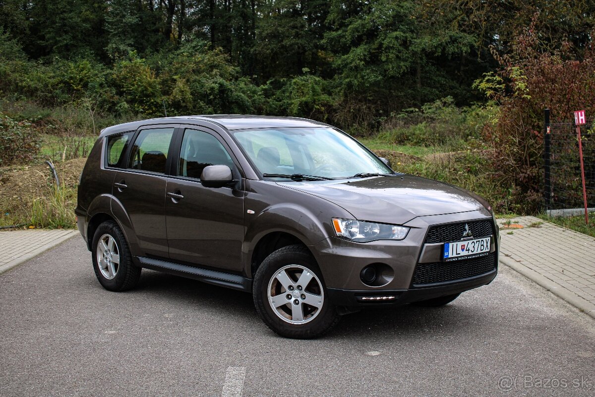 Mitsubishi Outlander 2.0 MIVEC Invite 2WD