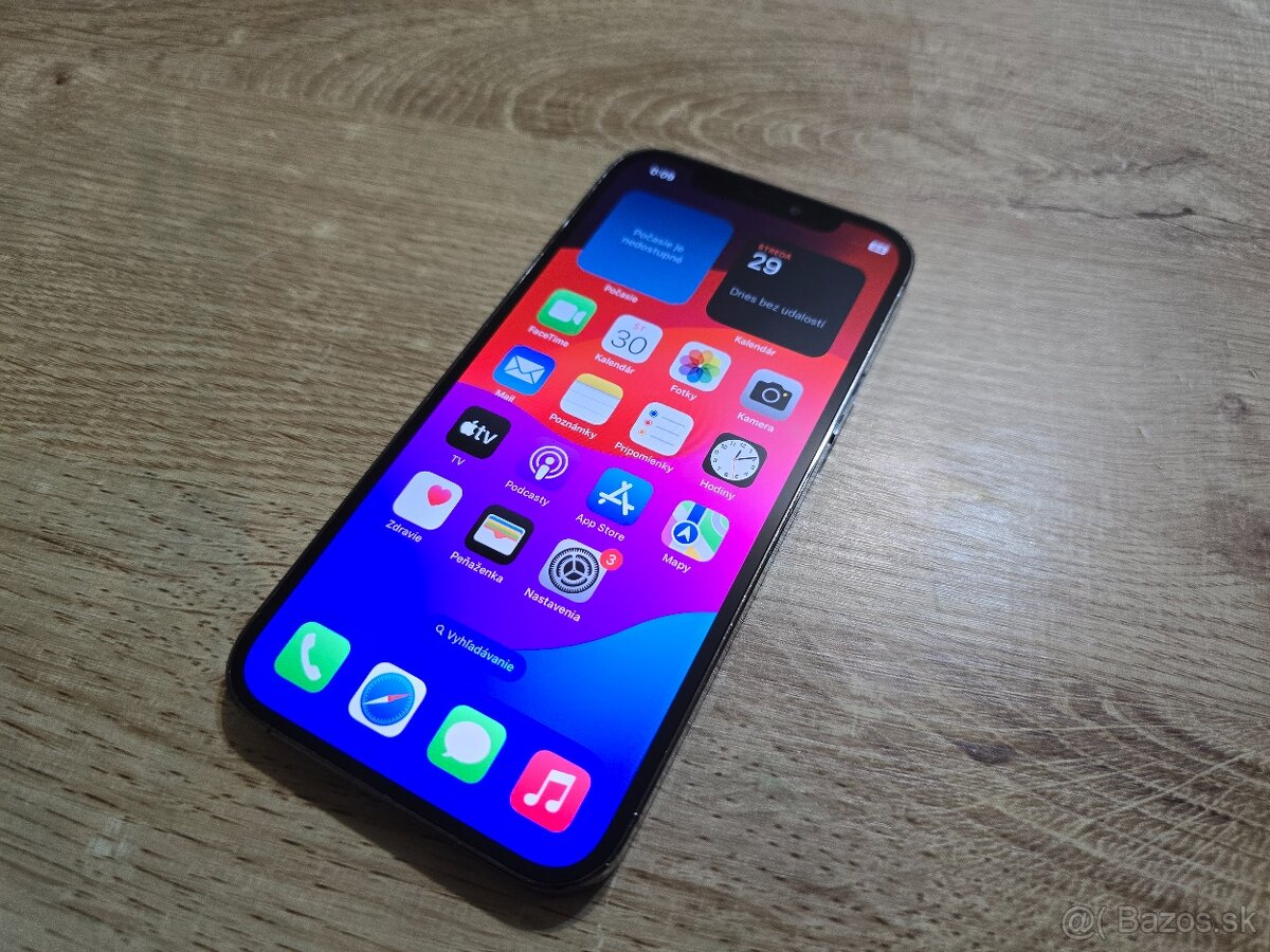 Iphone 12 pro 256gb s novym original displejom len nejde na