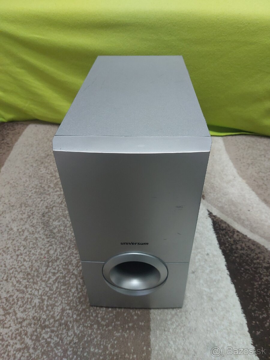 Subwoofer Universum