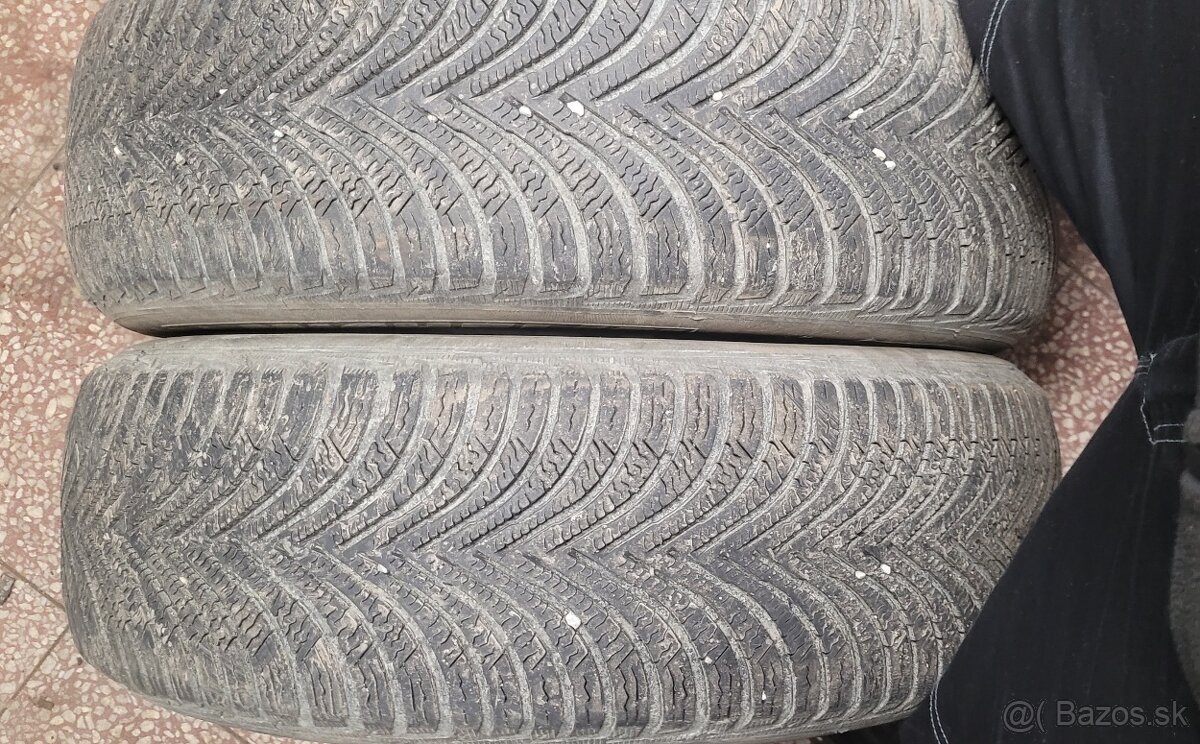 Michelin Alpin 5.   215/65 R17