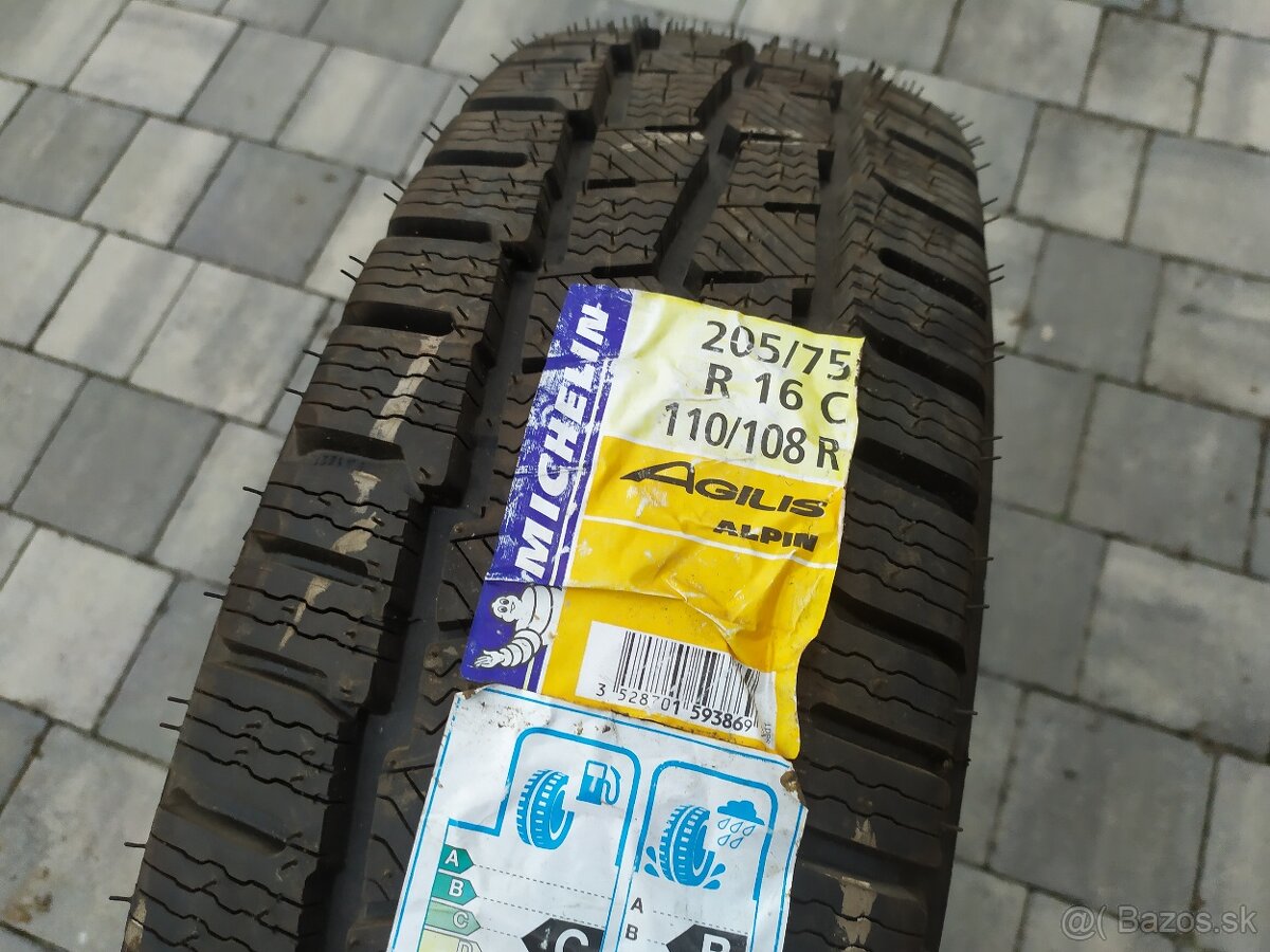 Zimná pneu Michelin 205/75R16C 1kus