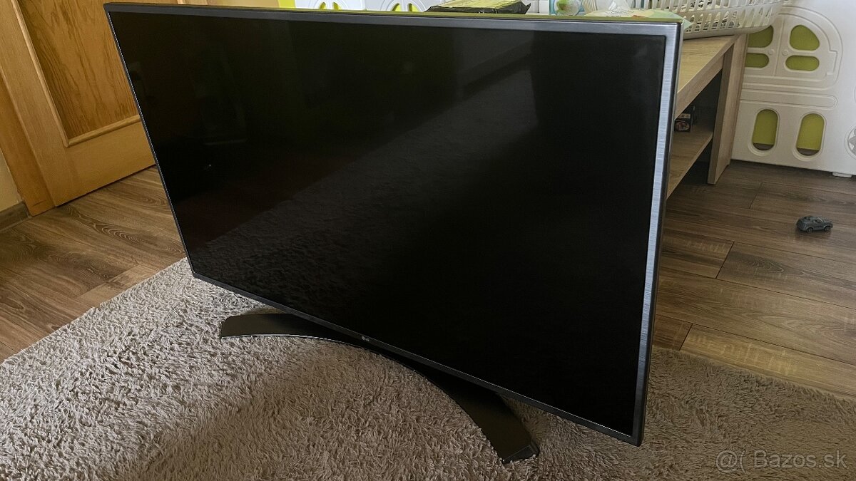 49'' LG UHD TV, IPS 4K, Smart TV WebOS 3.0